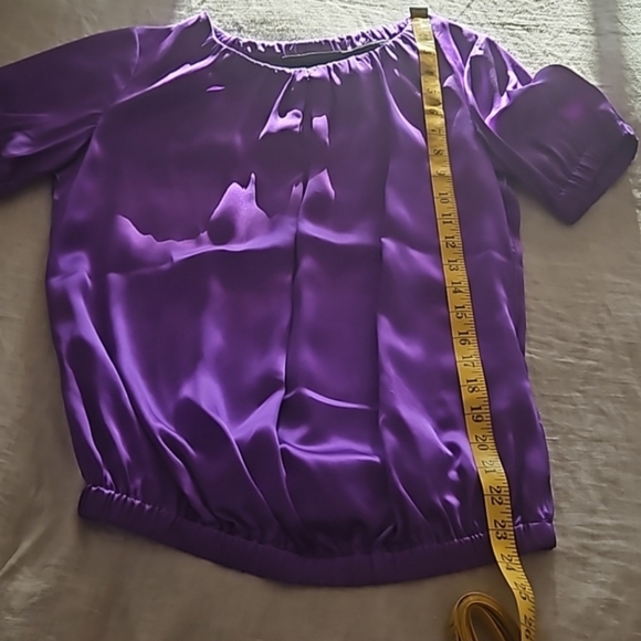 NWOT Size 6US 100% Silk, authentic Dolce & Gabbana Top - Picture 7 of 7